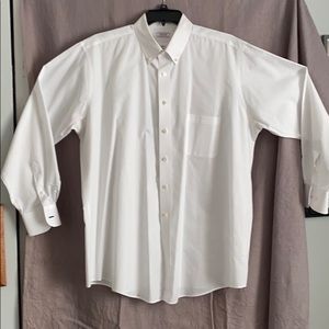 Chap’s long sleeve dress shirt